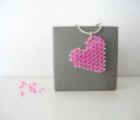pink heart beaded pendant,heart pendant necklace,Beadwork, pink heart necklace,pink pendant